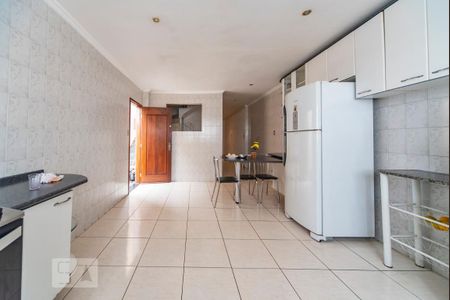 Casa para alugar com 220m², 3 quartos e 2 vagas Casa para alugar com 220m², 3 quartos e 2 vagasCozinha