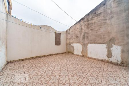 Casa para alugar com 220m², 3 quartos e 2 vagas Casa para alugar com 220m², 3 quartos e 2 vagasQuintal Fundos