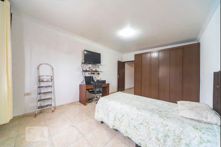 Casa para alugar com 220m², 3 quartos e 2 vagas Casa para alugar com 220m², 3 quartos e 2 vagasQuarto 2
