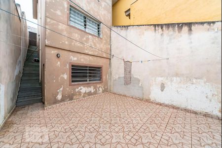 Casa para alugar com 220m², 3 quartos e 2 vagas Casa para alugar com 220m², 3 quartos e 2 vagasQuintal Fundos