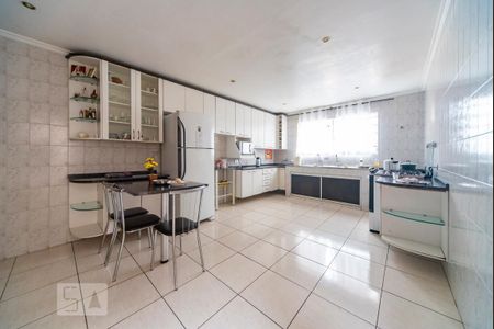 Casa para alugar com 220m², 3 quartos e 2 vagas Casa para alugar com 220m², 3 quartos e 2 vagasCozinha