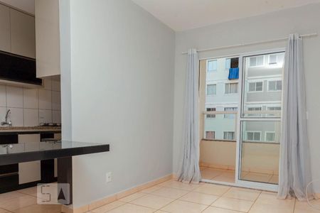 Sala de apartamento para alugar com 2 quartos, 50m² em Patrimônio, Uberlândia