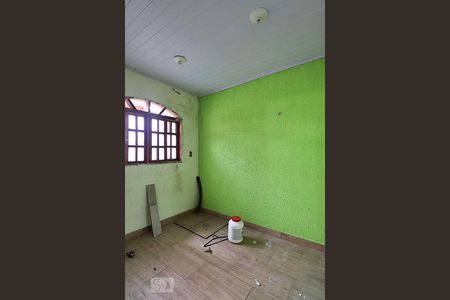 Closet da suíte de casa para alugar com 2 quartos, 220m² em Vila Cecília Maria, Santo André