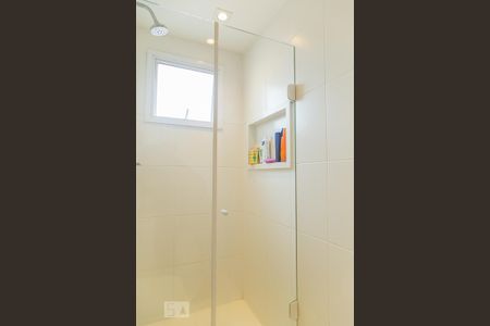 Apartamento à venda com 65m², 2 quartos e 2 vagas Apartamento à venda com 65m², 2 quartos e 2 vagasBanheiro da suíte