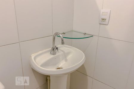 Apartamento para alugar com 44m², 2 quartos e sem vagaDetalhe Banheiro