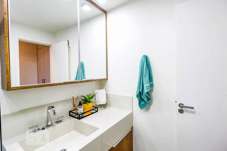 Banheiro  de apartamento à venda com 2 quartos, 85m² em Cidade Monções, São Paulo