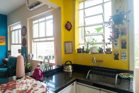 Apartamento à venda com 55m², 2 quartos e sem vagaCozinha