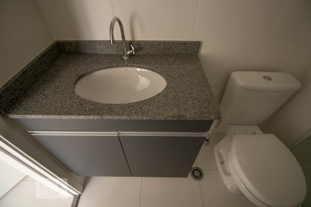 Banheiro de apartamento para alugar com 2 quartos, 34m² em Vila Paulista, São Paulo