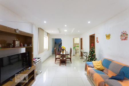 Sala de casa à venda com 5 quartos, 205m² em Grajau, Rio de Janeiro