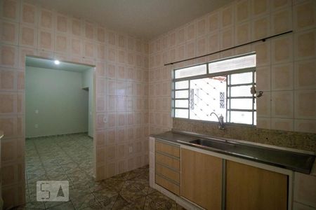 Casa à venda com 90m², 3 quartos e 6 vagasCozinha