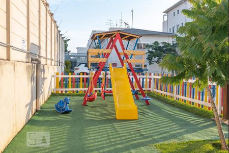 Apartamento para alugar com 55m², 2 quartos e 1 vaga Apartamento para alugar com 55m², 2 quartos e 1 vagaÁrea Comum - Playground