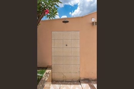 Casa à venda com 253m², 3 quartos e 4 vagasDucha Piscina