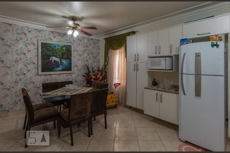 Casa à venda com 253m², 3 quartos e 4 vagasCopa