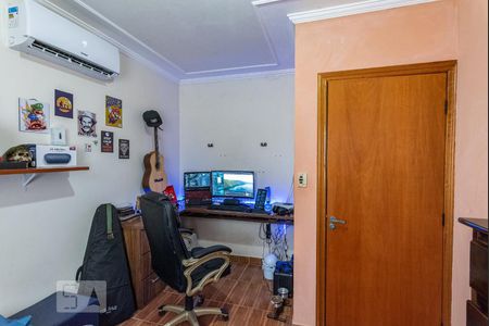 Casa à venda com 253m², 3 quartos e 4 vagasQuarto 3