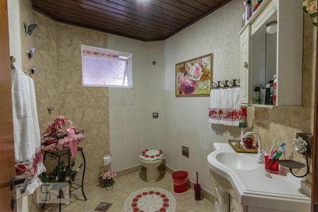 Casa à venda com 253m², 3 quartos e 4 vagasLavabo
