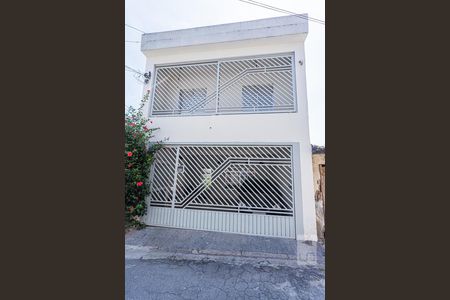 Casa para alugar com 75m², 2 quartos e sem vaga Casa para alugar com 75m², 2 quartos e sem vagaFachada