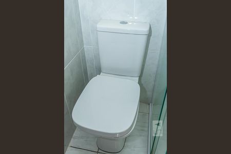 Casa para alugar com 75m², 2 quartos e sem vaga Casa para alugar com 75m², 2 quartos e sem vagaDetalhe banheiro suite