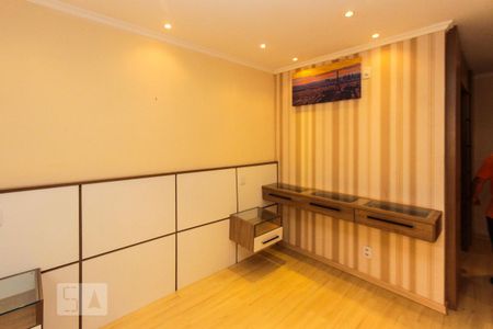 Casa para alugar com 180m², 2 quartos e 2 vagas Casa para alugar com 180m², 2 quartos e 2 vagasSuite