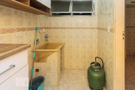 Casa para alugar com 180m², 2 quartos e 2 vagas Casa para alugar com 180m², 2 quartos e 2 vagasÁrea de Serviço