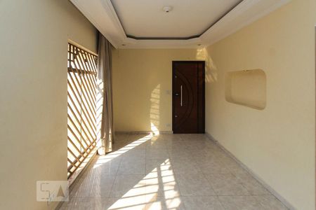 Casa para alugar com 180m², 2 quartos e 2 vagas Casa para alugar com 180m², 2 quartos e 2 vagasSala