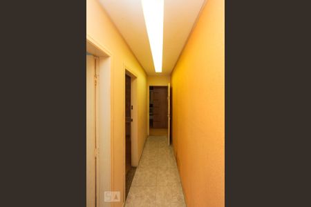 Casa para alugar com 180m², 2 quartos e 2 vagas Casa para alugar com 180m², 2 quartos e 2 vagasCorredor