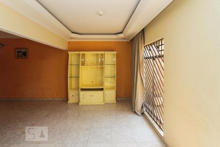 Casa para alugar com 180m², 2 quartos e 2 vagas Casa para alugar com 180m², 2 quartos e 2 vagasSala