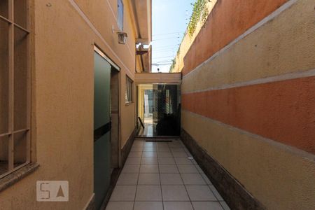 Casa para alugar com 180m², 2 quartos e 2 vagas Casa para alugar com 180m², 2 quartos e 2 vagasCorredor