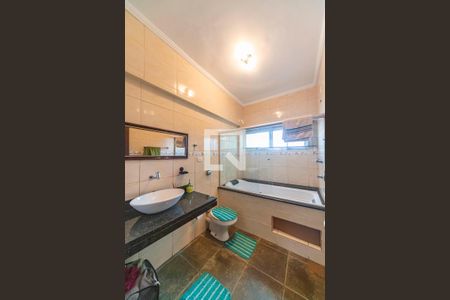 Banheiro de apartamento à venda com 3 quartos, 134m² em Centro, Santo André