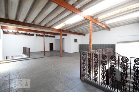 Casa à venda com 313m², 3 quartos e 4 vagasQuintal