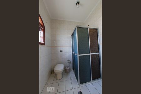 Banheiro da Suite 1 de casa à venda com 3 quartos, 320m² em Parque Continental Ii, Guarulhos