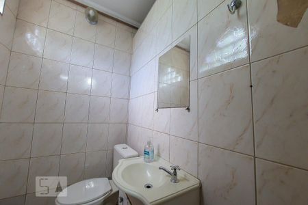 Casa à venda com 320m², 3 quartos e 7 vagas Casa à venda com 320m², 3 quartos e 7 vagasBanheiro da Garagem