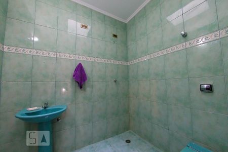 Casa à venda com 320m², 3 quartos e 7 vagas Casa à venda com 320m², 3 quartos e 7 vagasBanheiro