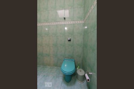 Casa à venda com 320m², 3 quartos e 7 vagas Casa à venda com 320m², 3 quartos e 7 vagasBanheiro