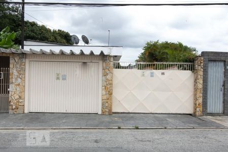 Casa à venda com 550m², 2 quartos e 50 vagasFachada 