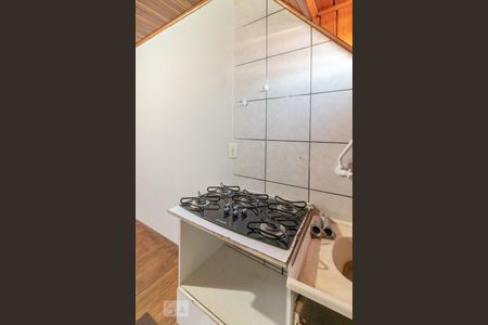 Cozinha de kitnet/studio para alugar com 1 quarto, 24m² em Glória, Porto Alegre