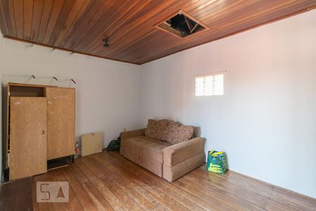 Sala/Quarto de kitnet/studio para alugar com 1 quarto, 24m² em Glória, Porto Alegre