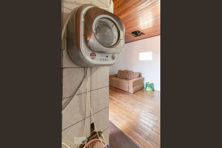 Cozinha de kitnet/studio para alugar com 1 quarto, 24m² em Glória, Porto Alegre