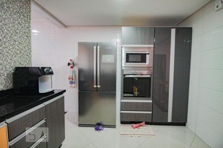 Casa à venda com 270m², 3 quartos e 2 vagas Casa à venda com 270m², 3 quartos e 2 vagasCozinha