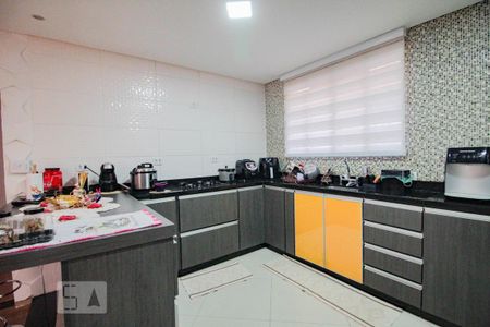 Casa à venda com 270m², 3 quartos e 2 vagas Casa à venda com 270m², 3 quartos e 2 vagasCozinha