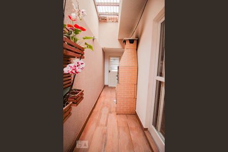 Casa à venda com 270m², 3 quartos e 2 vagas Casa à venda com 270m², 3 quartos e 2 vagasÁrea externa