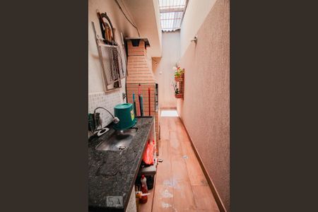 Casa à venda com 270m², 3 quartos e 2 vagas Casa à venda com 270m², 3 quartos e 2 vagasÁrea externa