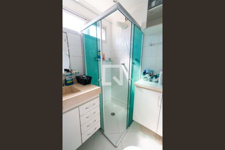 Apartamento à venda com 101m², 3 quartos e 1 vaga Apartamento à venda com 101m², 3 quartos e 1 vagaBanheiro da Suíte