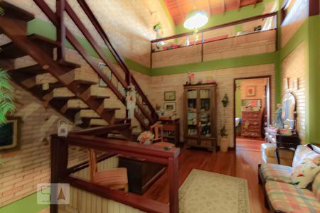 Casa para alugar com 267m², 3 quartos e 2 vagas Casa para alugar com 267m², 3 quartos e 2 vagasEstar intimo