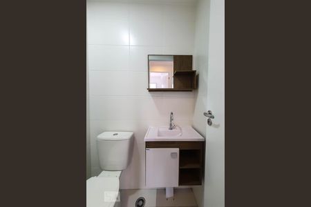 Apartamento para alugar com 34m², 2 quartos e sem vagaBanheiro