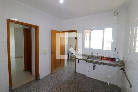 Apartamento à venda com 96m², 3 quartos e 2 vagasCozinha