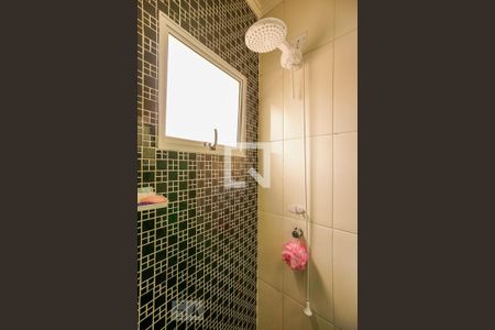 Casa à venda com 175m², 2 quartos e 6 vagas