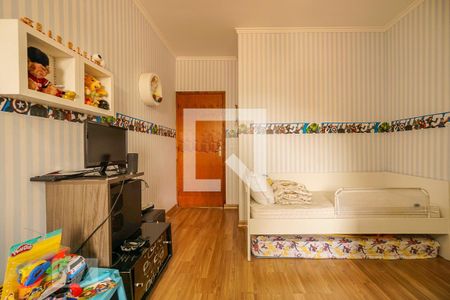 Casa à venda com 175m², 2 quartos e 6 vagas