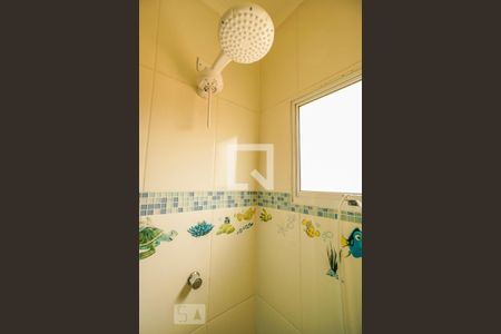 Casa à venda com 175m², 2 quartos e 6 vagas