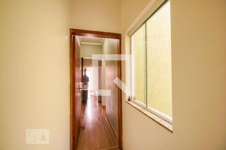 Casa à venda com 175m², 2 quartos e 6 vagas