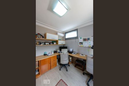 Apartamento à venda com 173m², 4 quartos e 2 vagasQuarto 4